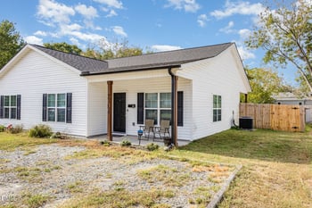 903 Anderson St #1/2, Selma, NC 27576