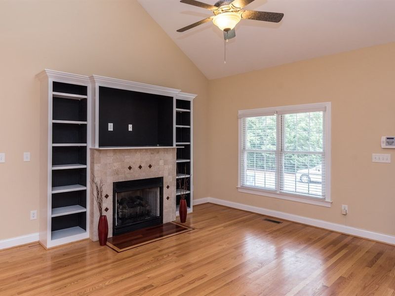 903 Arrowhead Dr, Mebane, NC 27302