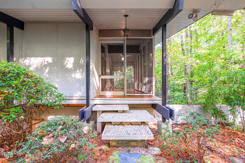 903 Coker Dr, Chapel Hill, NC 27517