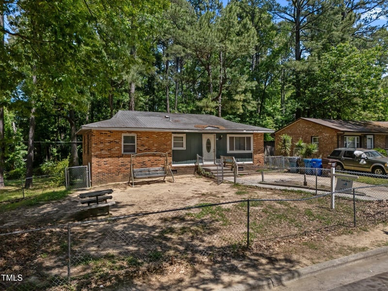 903 Da Vinci St, Durham, NC 27704
