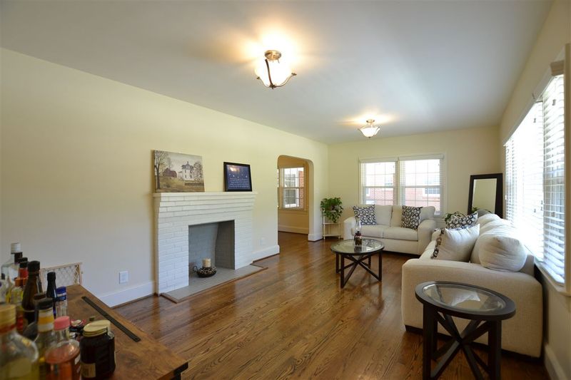 903 S First St, Smithfield, NC 27577