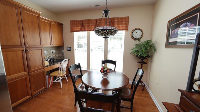903 Footbridge Pl, Cary, NC 27519