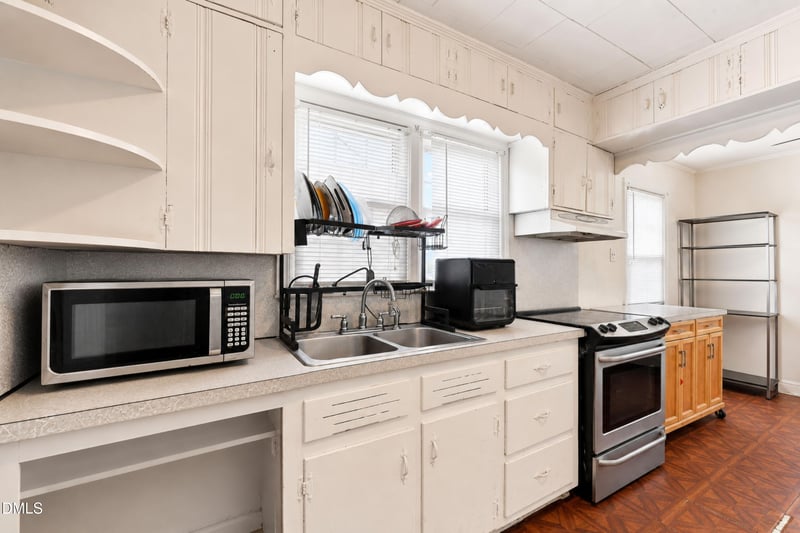 903 N Layton Ave, Dunn, NC 28334