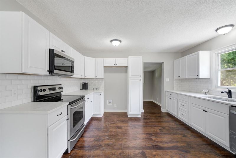 903 S Plum St, Durham, NC 27703