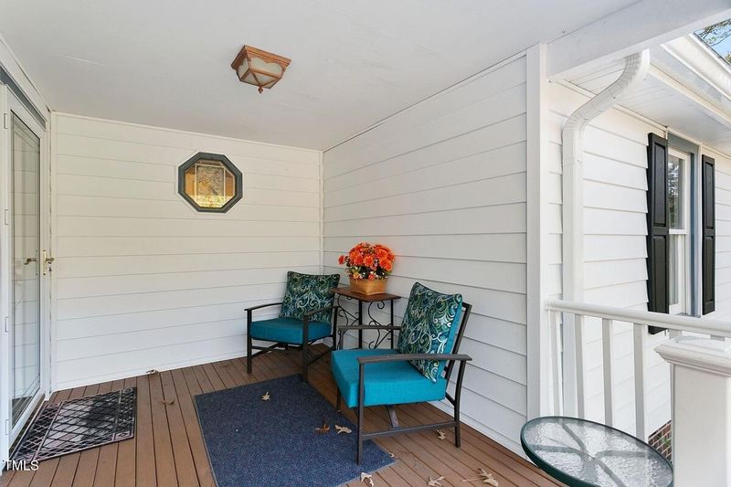 903 Queensbury Cir, Durham, NC 27713