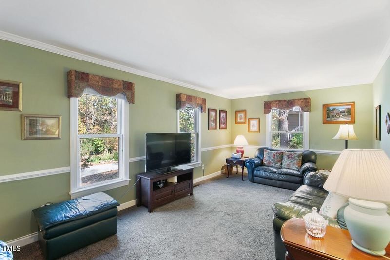 903 Queensbury Cir, Durham, NC 27713