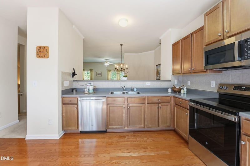 903 Straywhite Ave, Apex, NC 27539