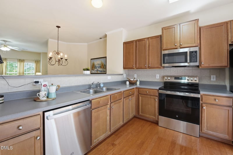 903 Straywhite Ave, Apex, NC 27539