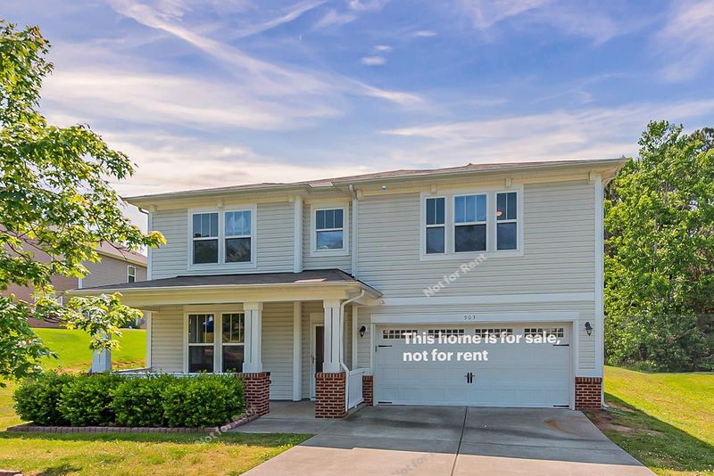 903 Summer Storm Dr, Durham, NC 27704