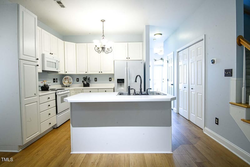 903 Teague Pl, Durham, NC 27707
