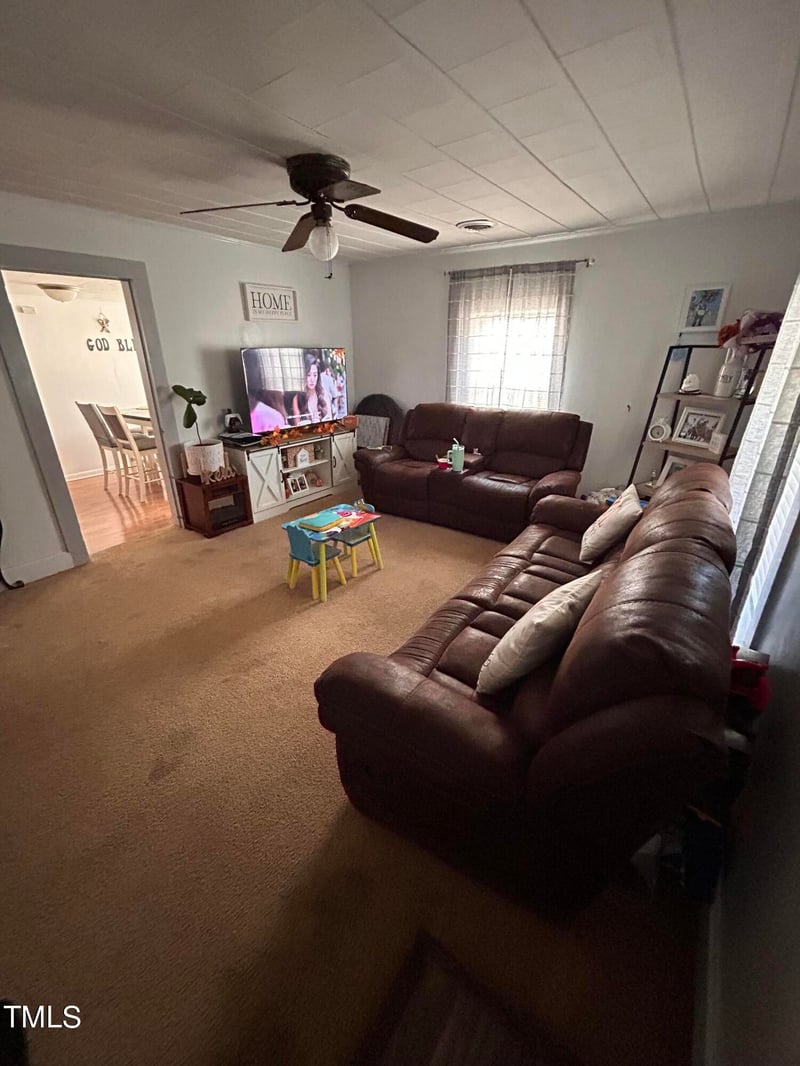 903 Waddell St, Selma, NC 27577