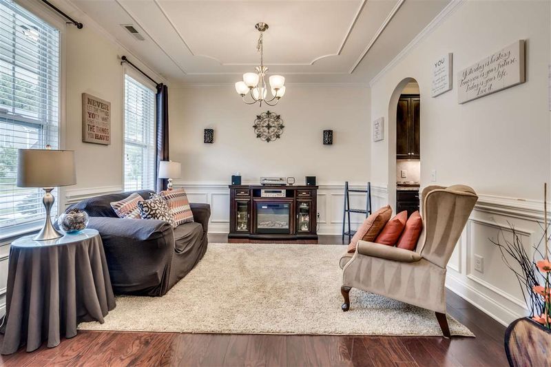 903 Wood Chapel Ln, Durham, NC 27703