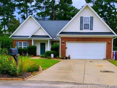 9032 Grouse Run Ln, Hope Mills, NC 28314
