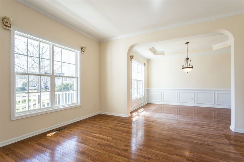 9037 Cornwell Dr, Wake Forest, NC 27587