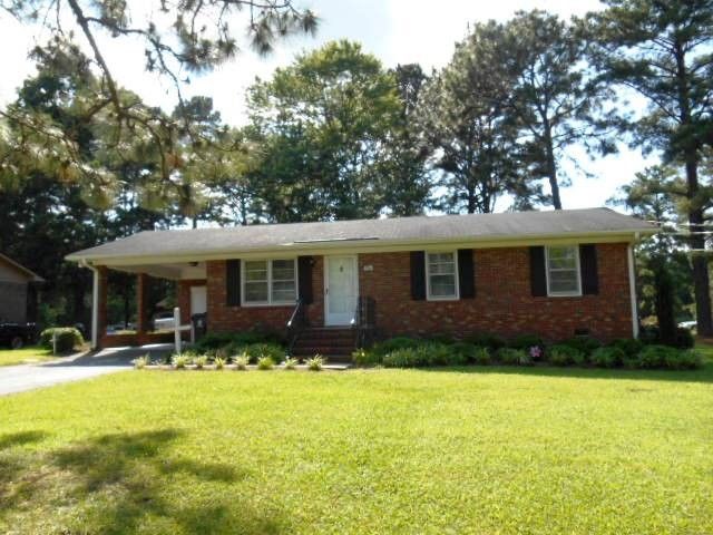 904 S 6th St, Lillington, NC 27546