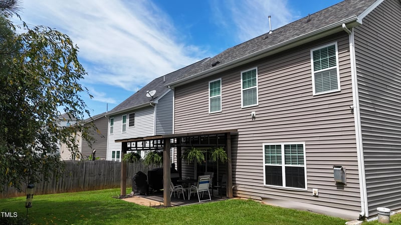 904 Bridlemine Dr, Fuquay Varina, NC 27526