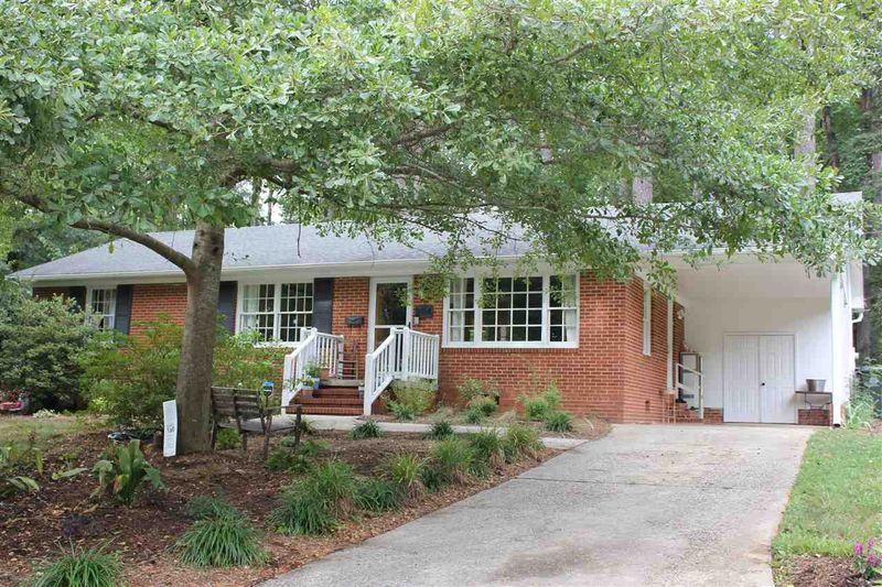 904 Chatham Ln, Raleigh, NC 27610
