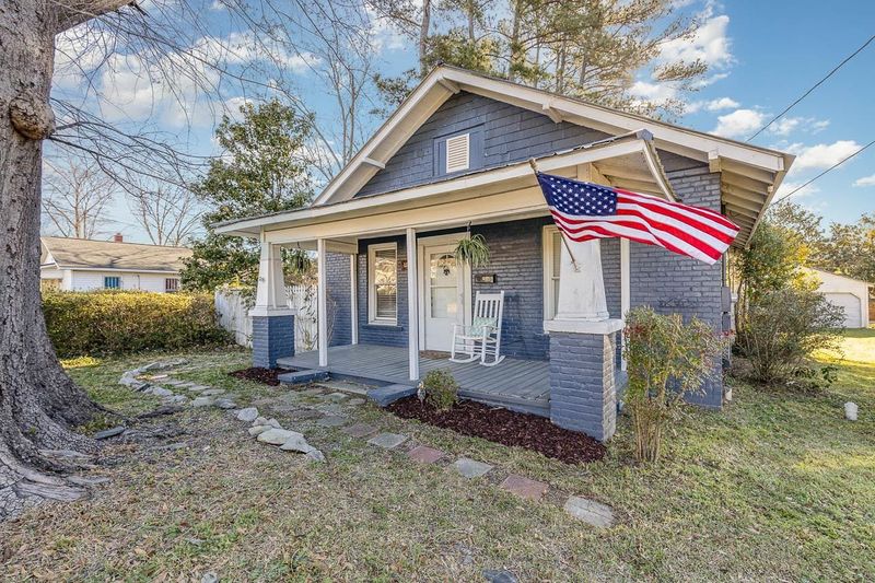 904 N Ellis Ave, Dunn, NC 28334