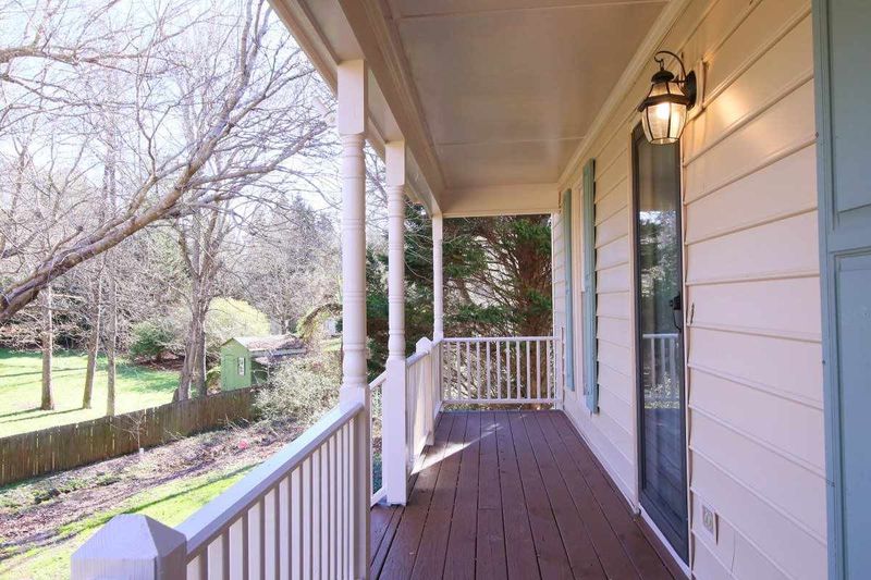 904 Fairlong Rd, Wake Forest, NC 27587