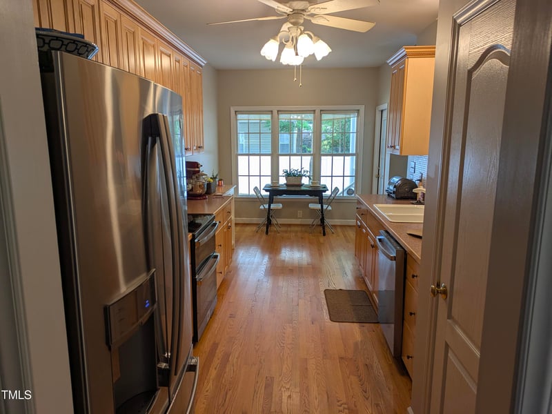 904 Ivy Valley Dr, Fuquay Varina, NC 27526
