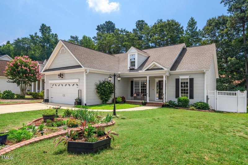 904 Ivy Valley Dr, Fuquay Varina, NC 27526