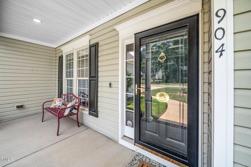 904 Ivy Valley Dr, Fuquay Varina, NC 27526