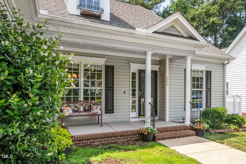 904 Ivy Valley Dr, Fuquay Varina, NC 27526