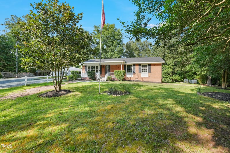 904 Lanier Farm Rd, Sanford, NC 27330