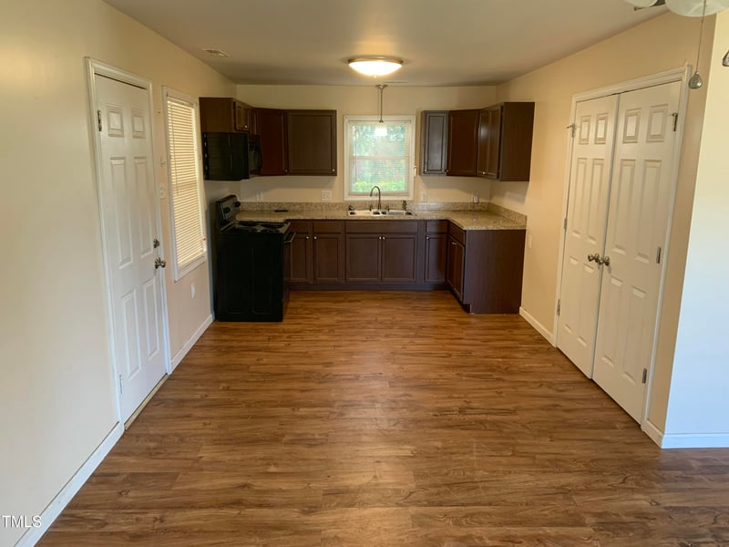 904 Marvin St, Goldsboro, NC 27530
