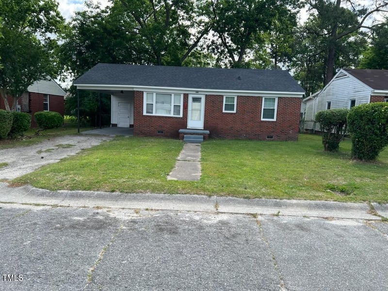 904 Marvin St, Goldsboro, NC 27530