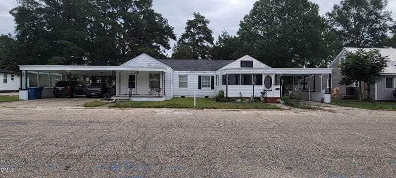 904 Mckay Ave #906, Dunn, NC 28334