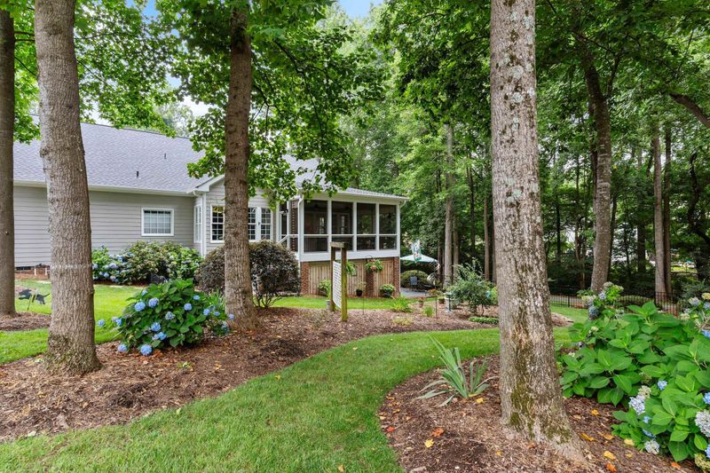 904 Neuse Ridge Dr, Clayton, NC 27527