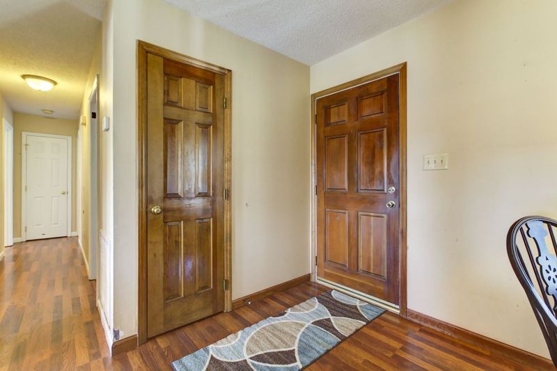 904 Olive Dr, Garner, NC 27529