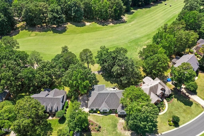 904 Parkridge Dr, Clayton, NC 27527