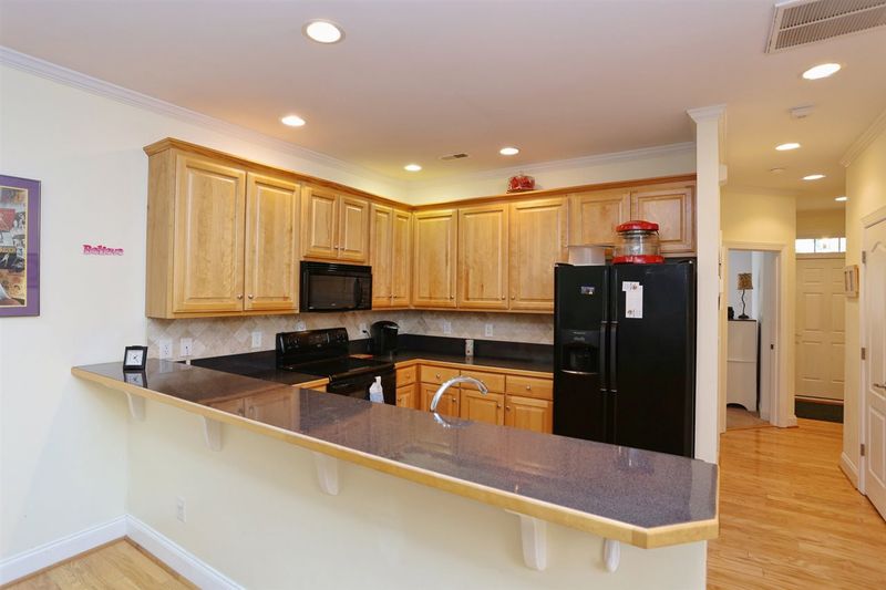 904 Quiet Woods Pl, Durham, NC 27712