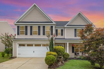 904 Red Oak Tree Dr, Fuquay Varina, NC 27526
