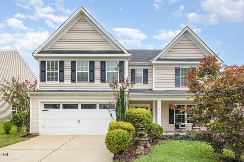 904 Red Oak Tree Dr, Fuquay Varina, NC 27526