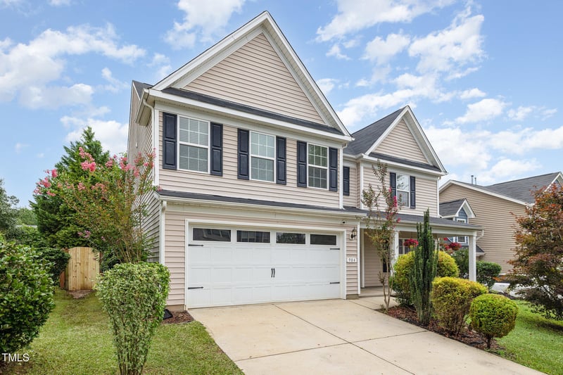 904 Red Oak Tree Dr, Fuquay Varina, NC 27526