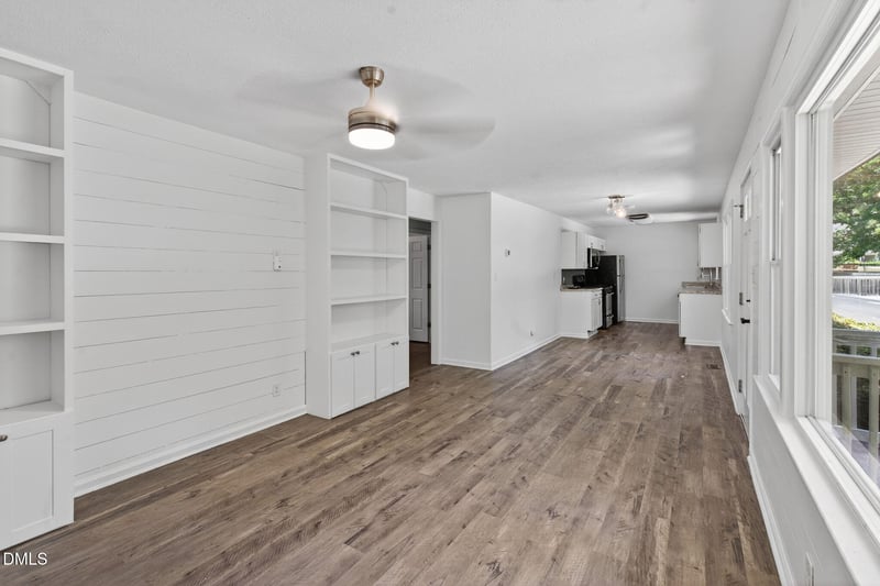 904 Seabrook Rd, Raleigh, NC 27610