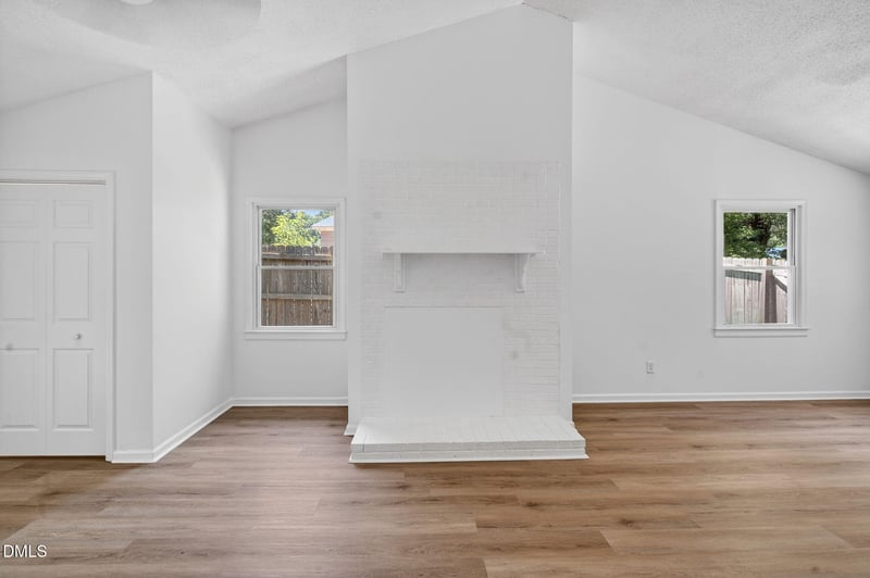 904 Seabrook Rd, Raleigh, NC 27610