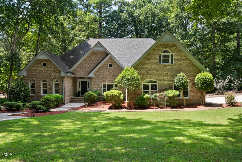 904 Stonecutter Ct, Raleigh, NC 27614