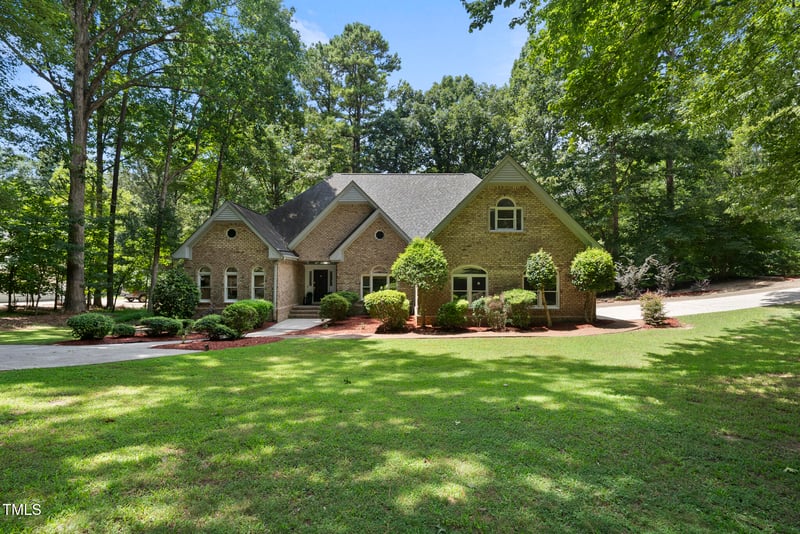 904 Stonecutter Ct, Raleigh, NC 27614