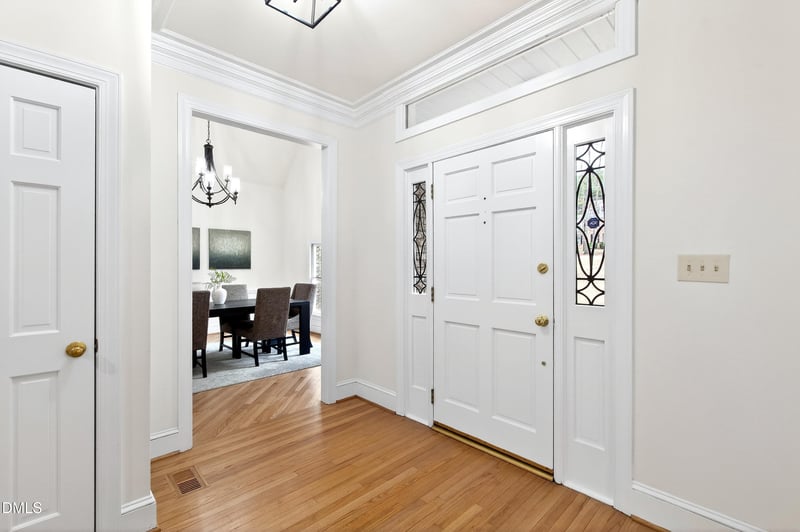 904 Stonecutter Ct, Raleigh, NC 27614
