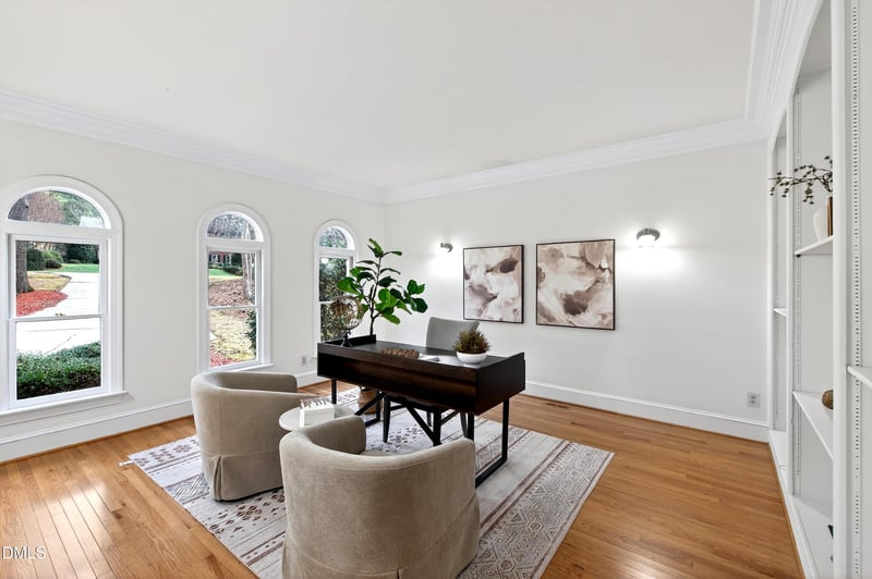 904 Stonecutter Ct, Raleigh, NC 27614