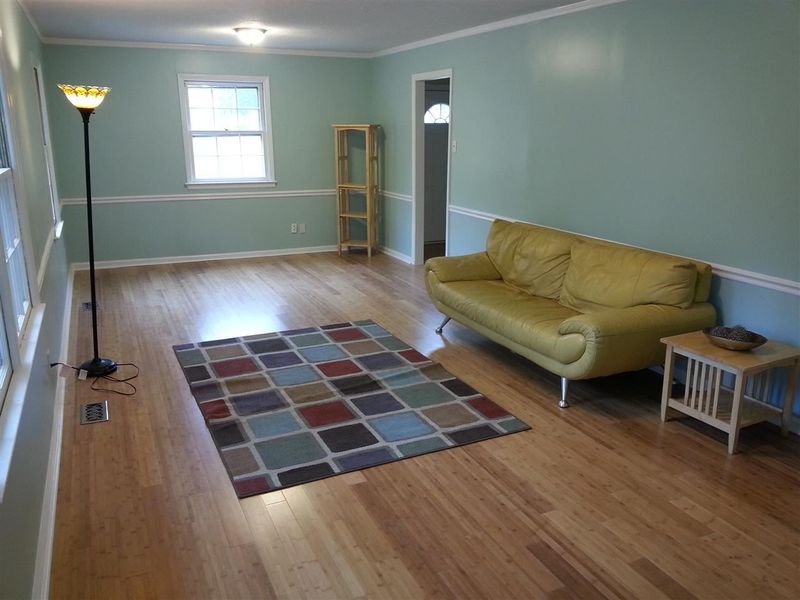904 Torredge Rd, Durham, NC 27712