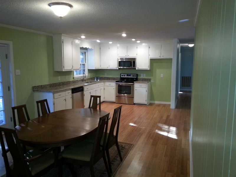 904 Torredge Rd, Durham, NC 27712