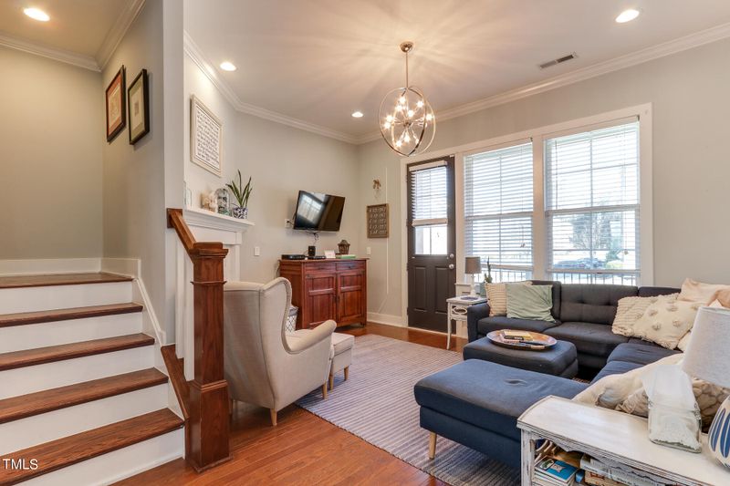 904 Wake Towne Dr, Raleigh, NC 27609