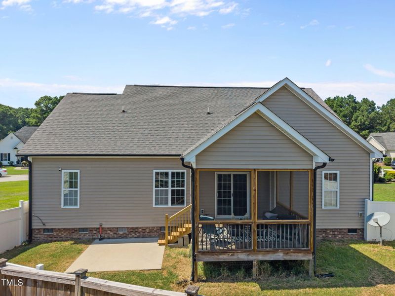 904 Willow Leaf Ct, Dunn, NC 28334