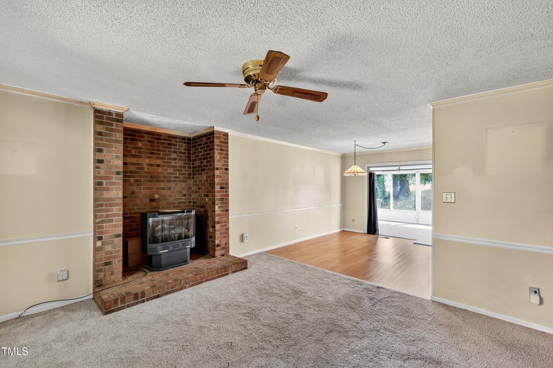 9040 Dukes Lake Rd, Zebulon, NC 27597