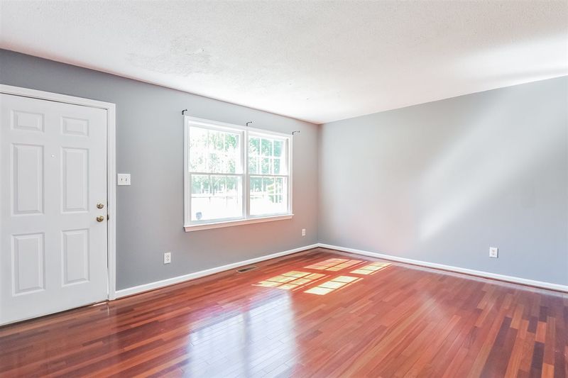 9041 Ransdell Rd, Raleigh, NC 27603